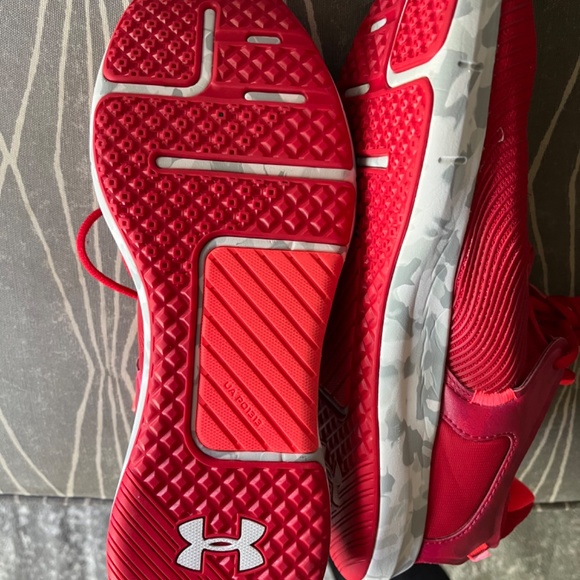 Men’s Underarmour Hovr trainers, Size 10 - Picture 3 of 3